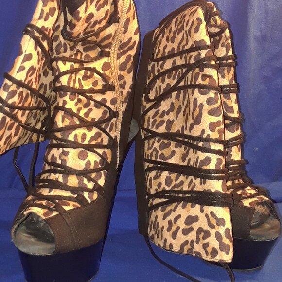 WILD DNA Peep  Open  SuedeToe Stiletto Boots - Picture 1 of 8